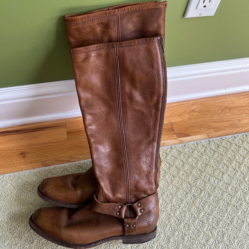 Frye boots size 11 Gorgeous leather
